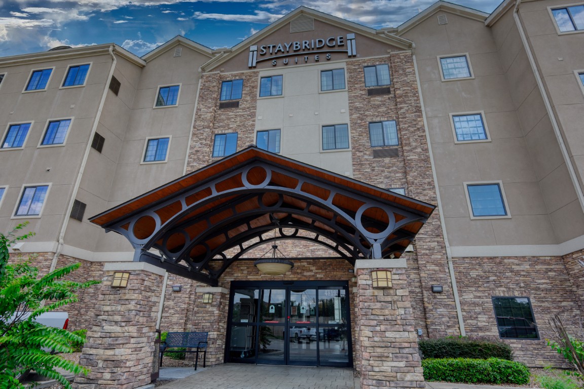 HVS Gallery 2 - Staybridge Suites Houston Humble Beltway 8 East.jpg
