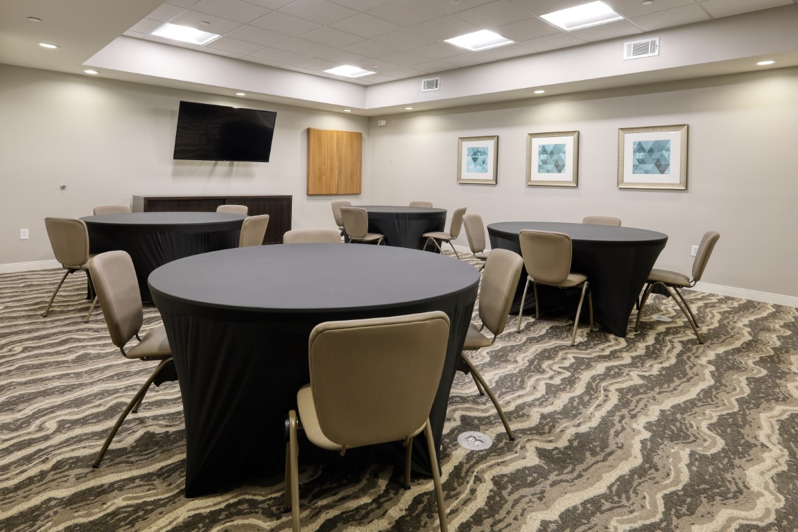 HVS Gallery 9 - Staybridge Suites Houston Humble Beltway 8 East.jpg